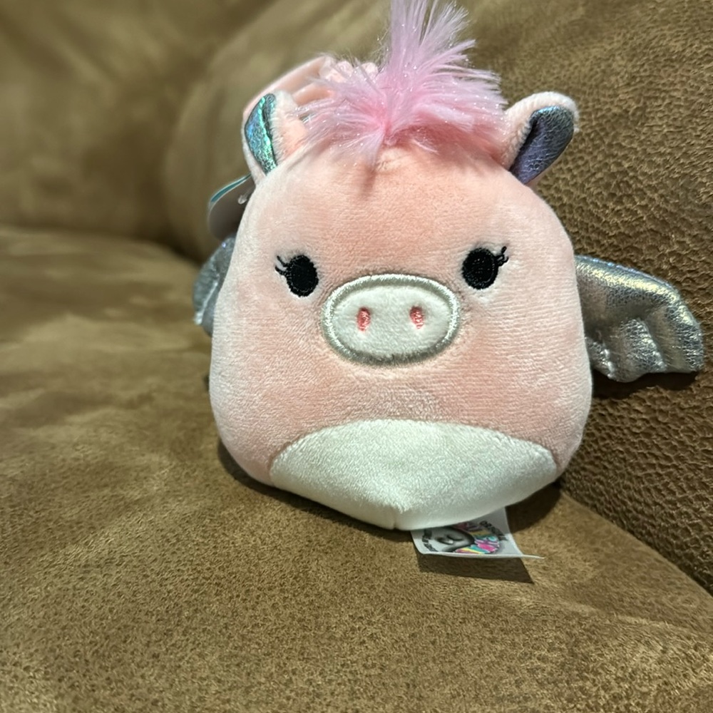 Squishmallow Pandora the Pegasus 3.5 inch clip